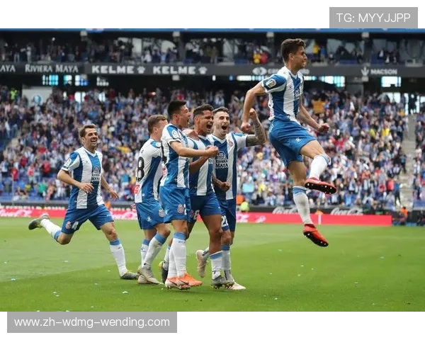 西甲联赛每轮进球数与战术风格变化